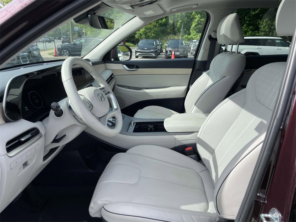 Certified 2024 Hyundai Palisade Limited image 12