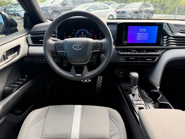 Used 2026 Toyota Camry SE FWD image 12