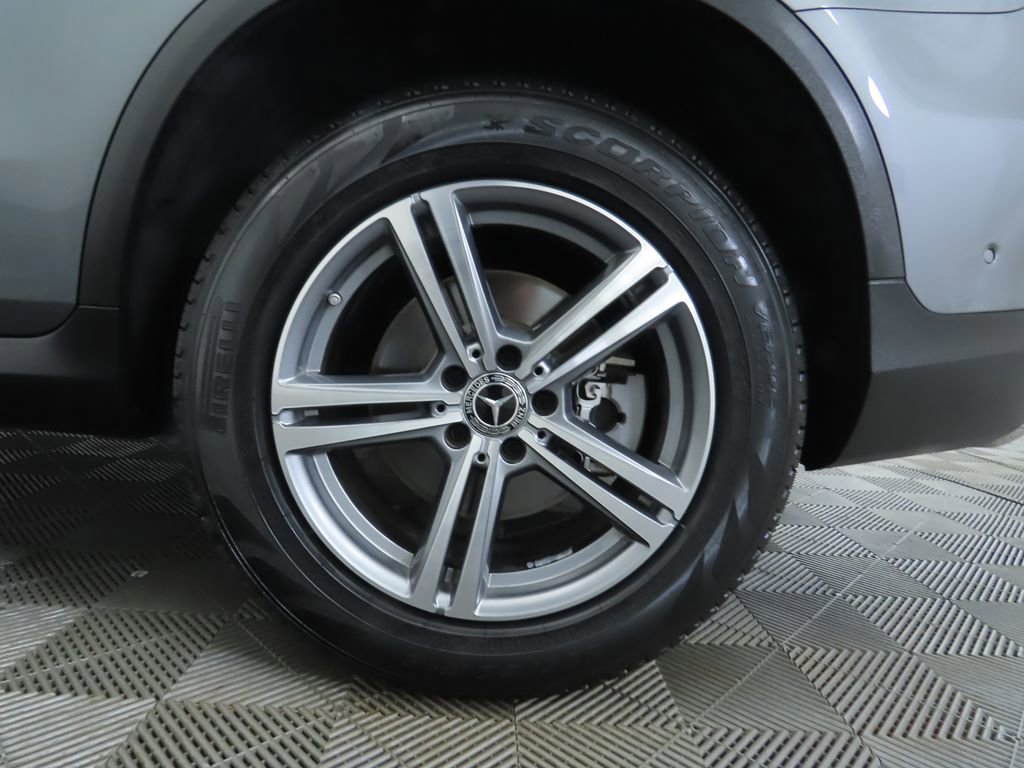 Certified 2021 Mercedes-Benz GLC 300 4MATIC image 32