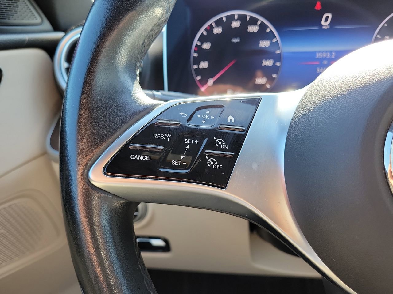 Used 2022 Mercedes-Benz C 300 Sedan image 29