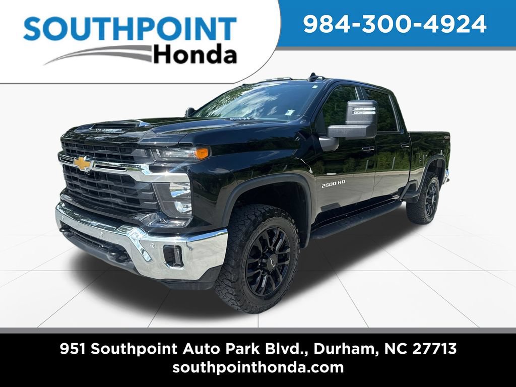 Used 2025 Chevrolet Silverado 2500 LT w/ Safety Package AWD/4WD image 3