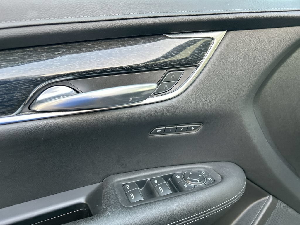 Used 2021 Cadillac XT5 Premium Luxury FWD image 25