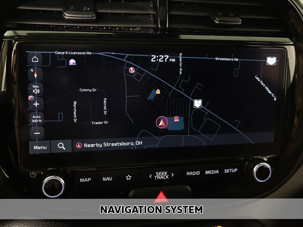 Used 2023 Kia Soul EX image 3