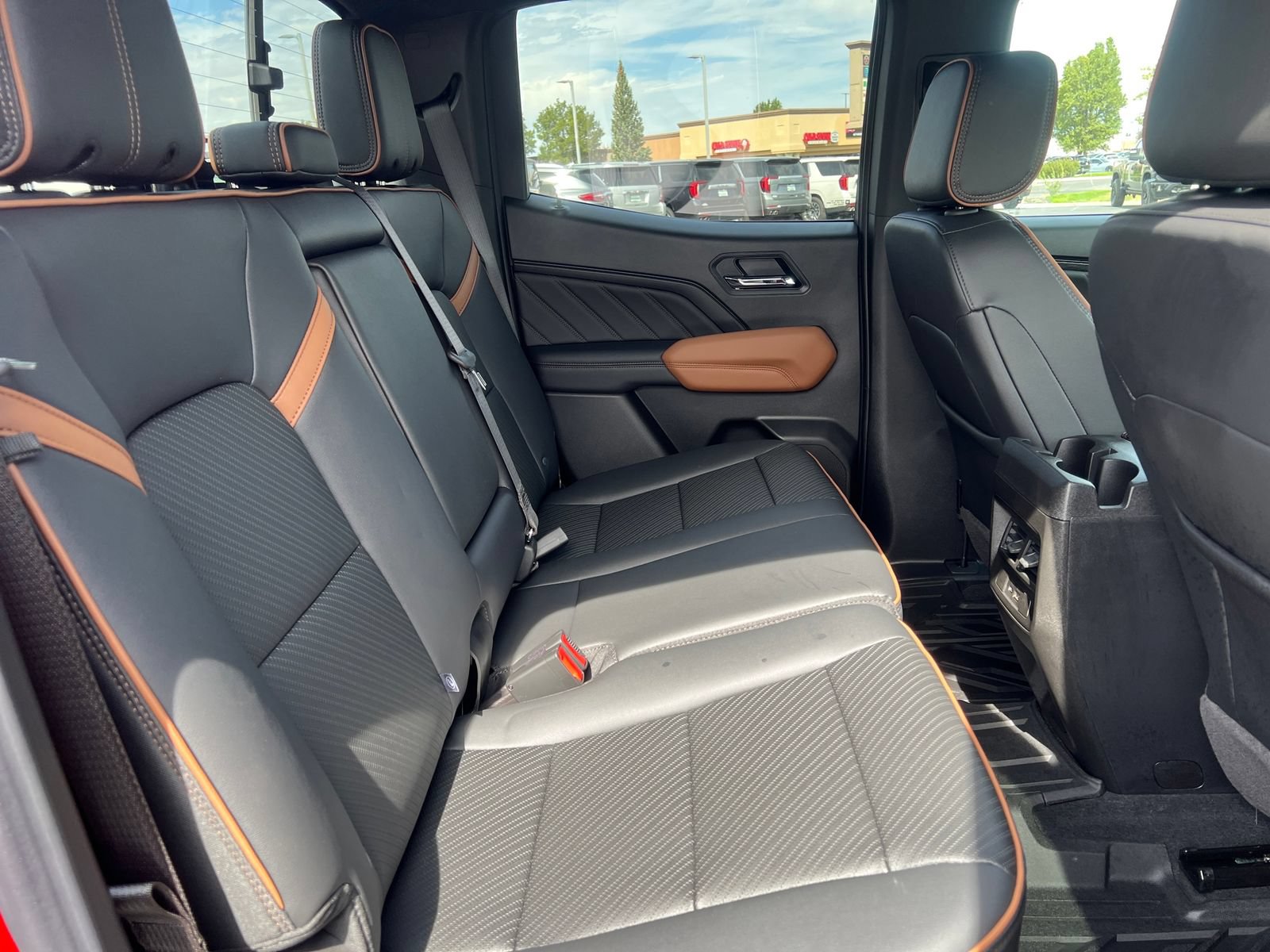 New 2026 GMC Canyon AT4 w/ Technology Plus Package AWD/4WD image 34