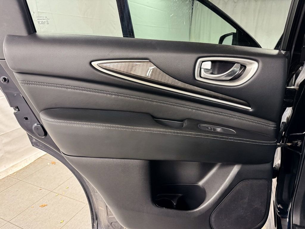 Used 2019 INFINITI QX60 Pure image 15