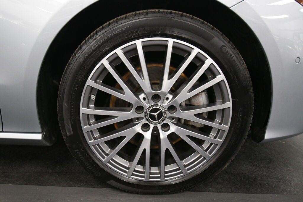 Used 2025 Mercedes-Benz CLA 250 4MATIC image 32