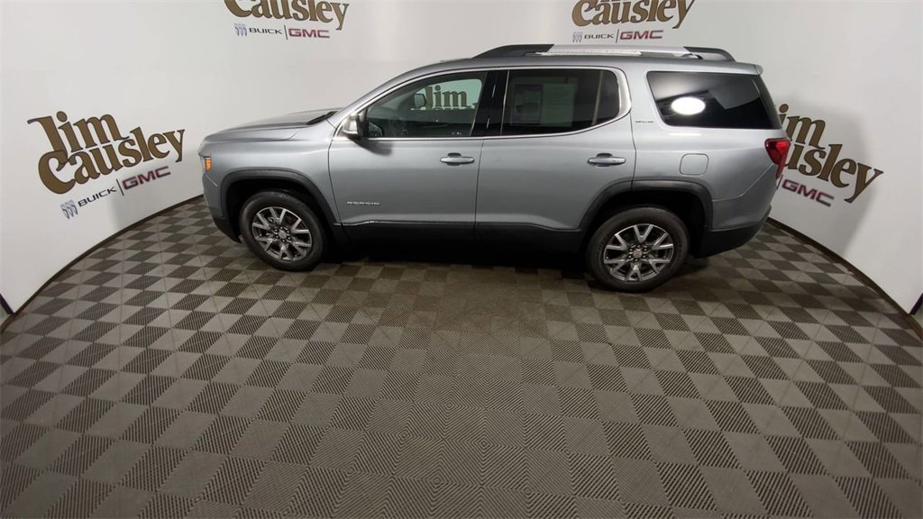 Used 2023 GMC Acadia SLE w/ Driver Convenience Package image 5