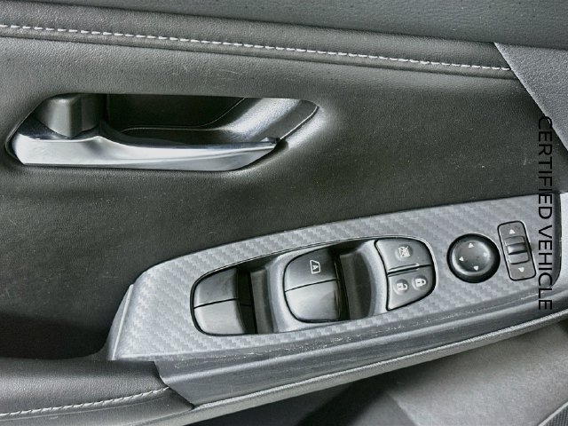 Certified 2025 Nissan Sentra SV FWD image 18