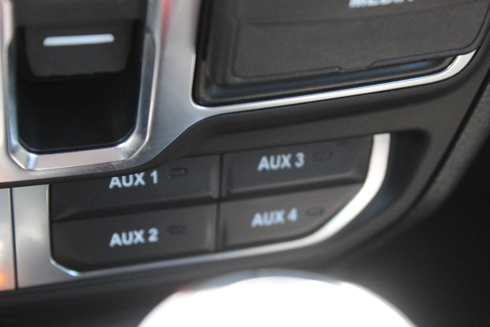 Used 2020 Jeep Gladiator Rubicon AWD/4WD image 42
