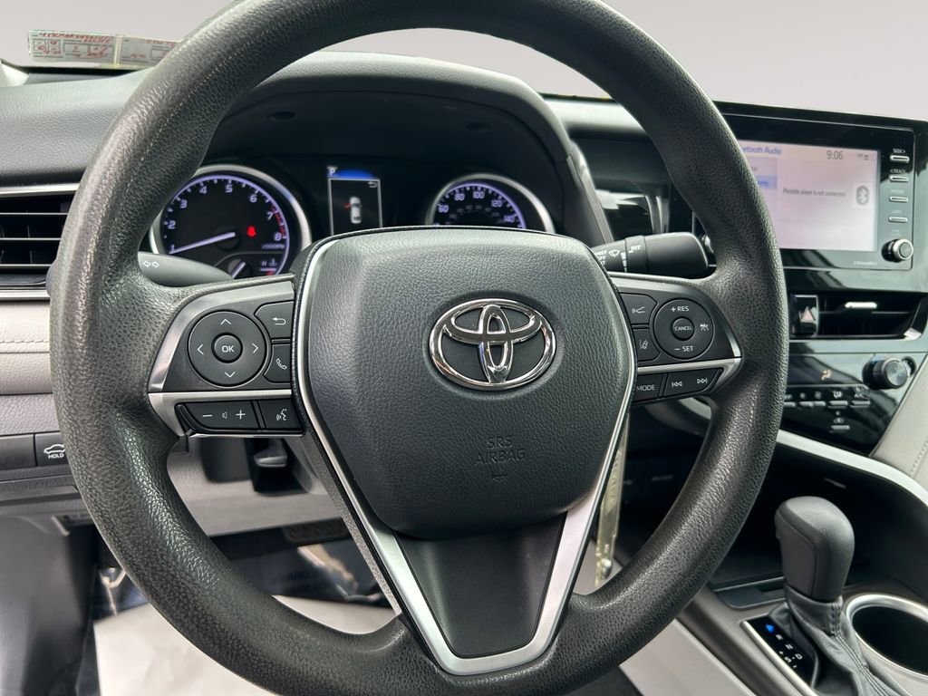 Used 2022 Toyota Camry LE FWD image 12