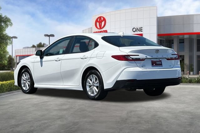 Used 2025 Toyota Camry LE AWD/4WD image 7