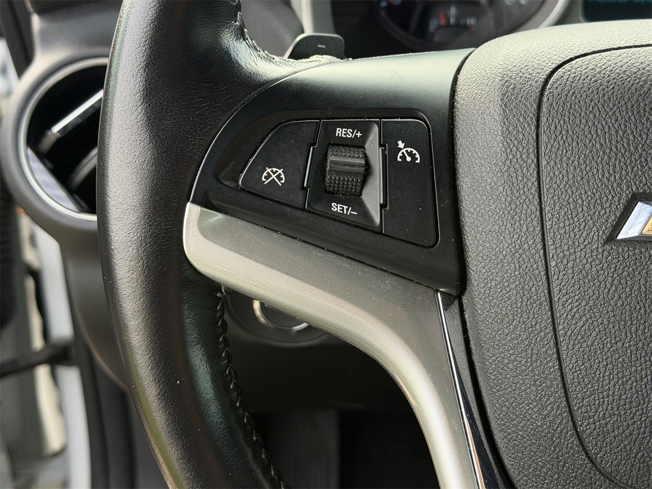 Used 2015 Chevrolet Camaro SS w/ RS Package image 13