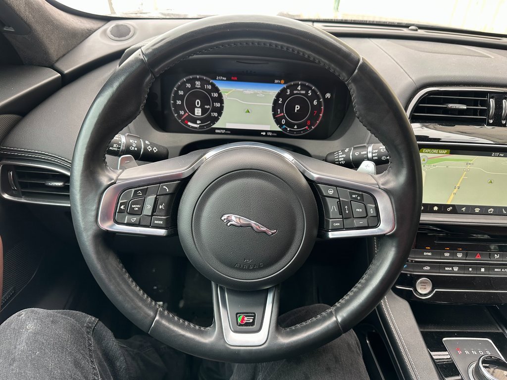 Used 2020 Jaguar F-PACE S image 2