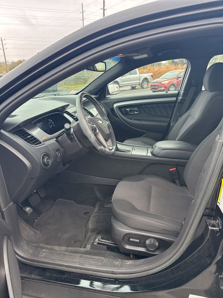 Used 2016 Ford Taurus SEL image 7