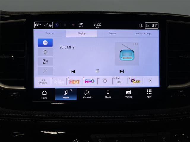 New 2026 Chrysler Pacifica Select image 18