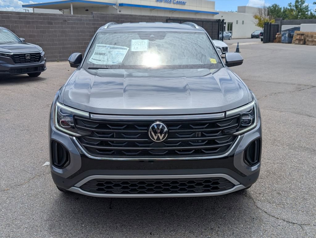 New 2025 Volkswagen Atlas Cross Sport SE image 3