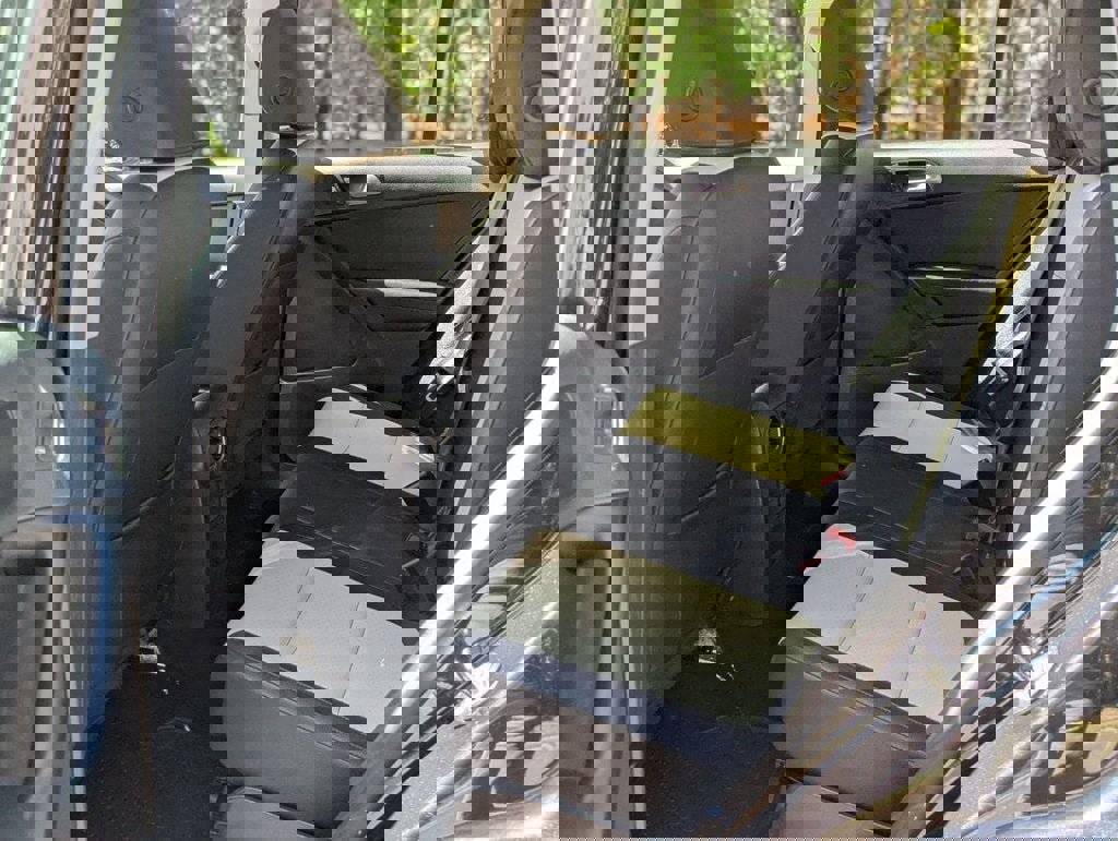 Used 2017 Volkswagen Tiguan S FWD image 18