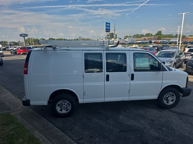 Used 2011 Chevrolet Express 2500 image 6
