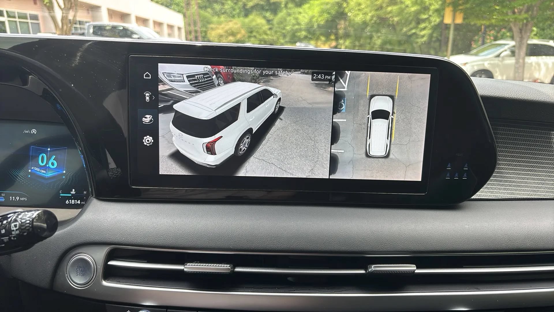 Used 2024 Hyundai Palisade Limited FWD image 12