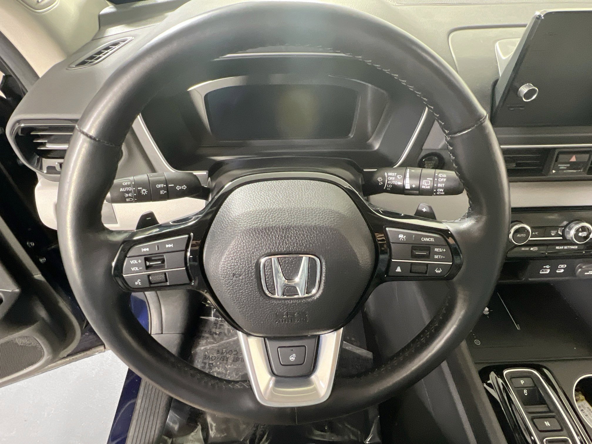 Used 2024 Honda Pilot Elite image 11