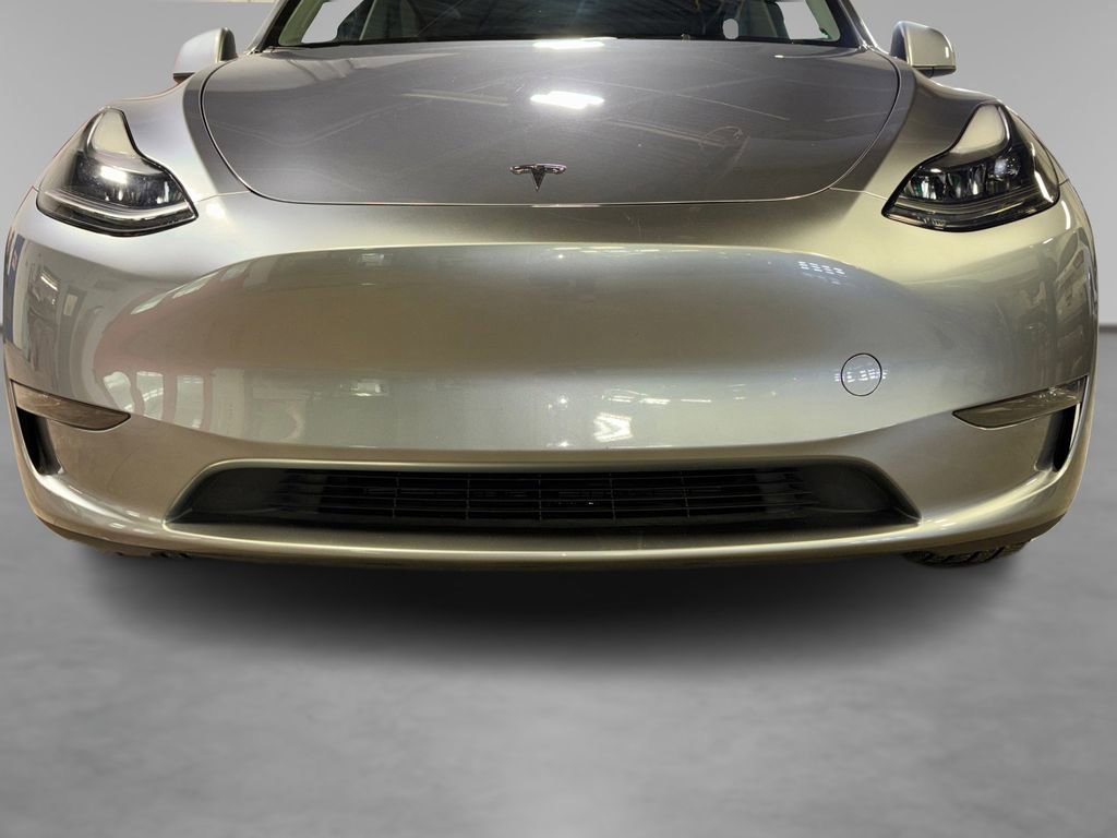 Used 2024 Tesla Model Y Long Range image 13