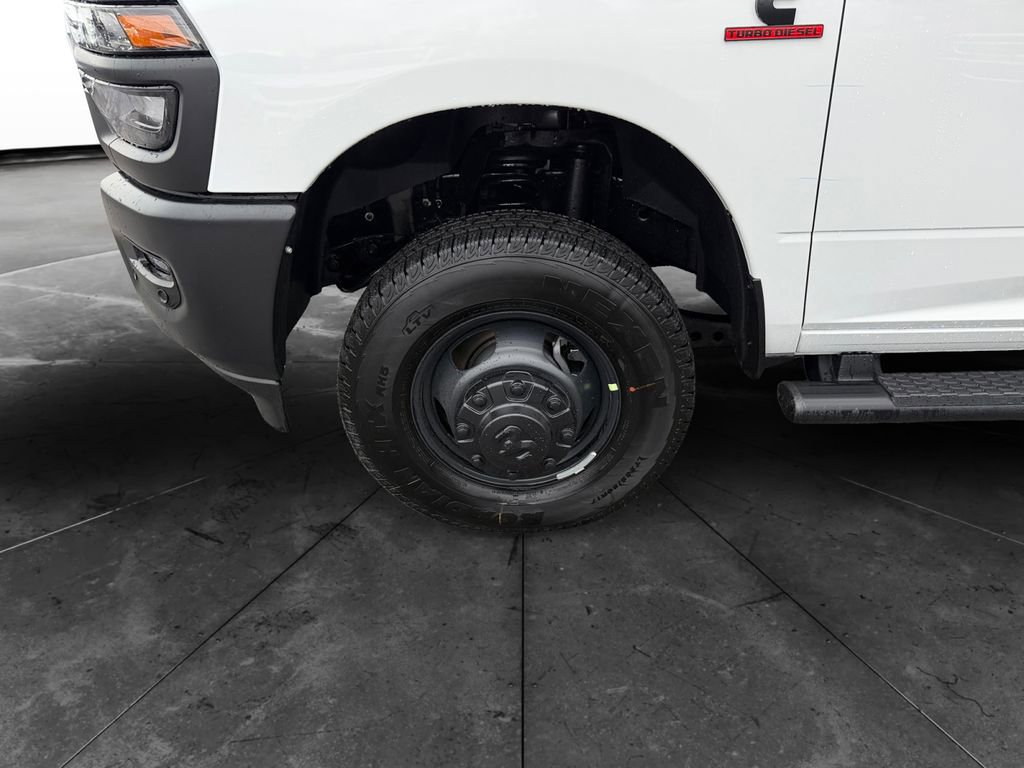 New 2026 RAM 3500 Tradesman image 14