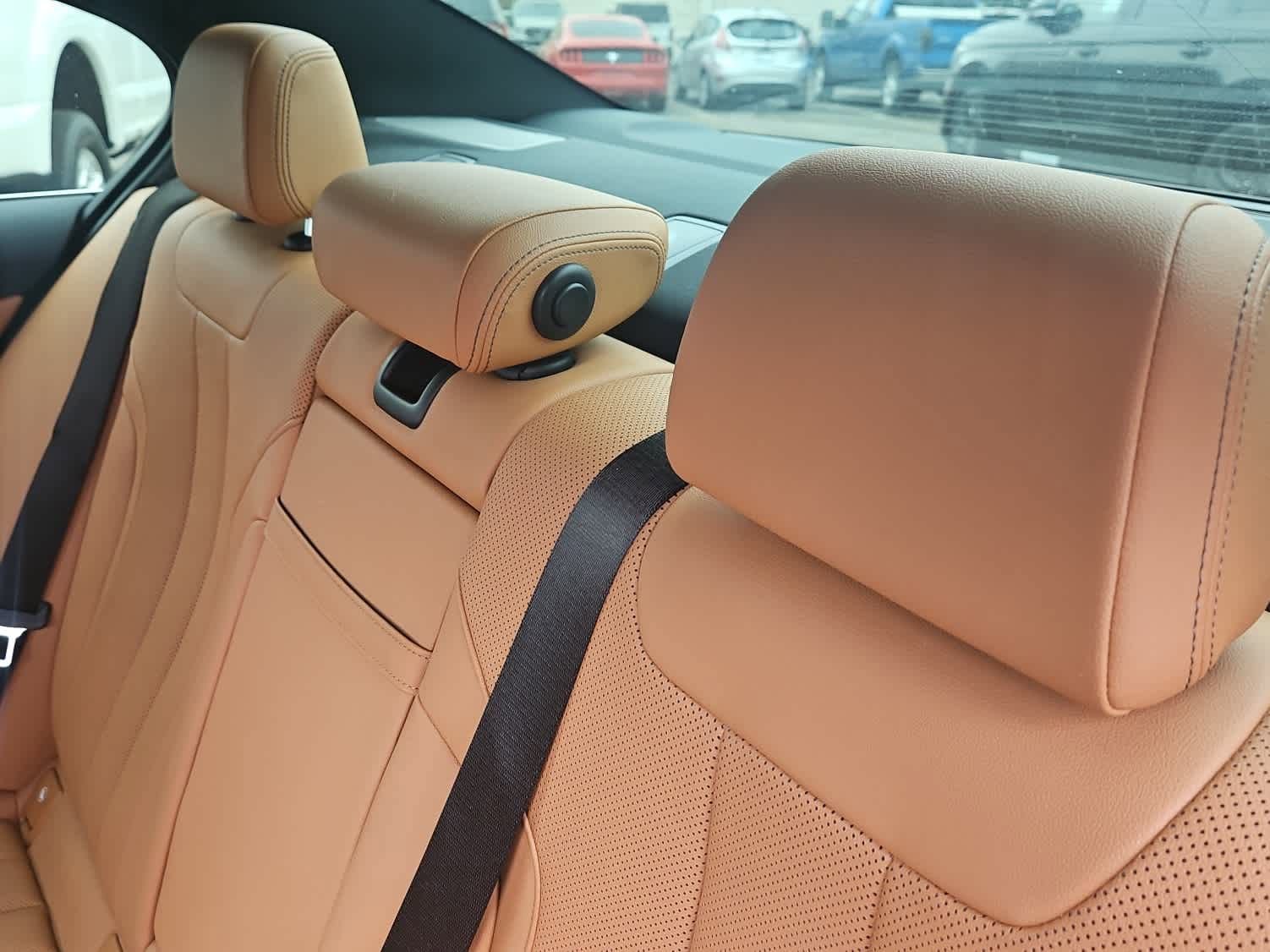 Used 2021 BMW 530i w/ Premium Package RWD image 12