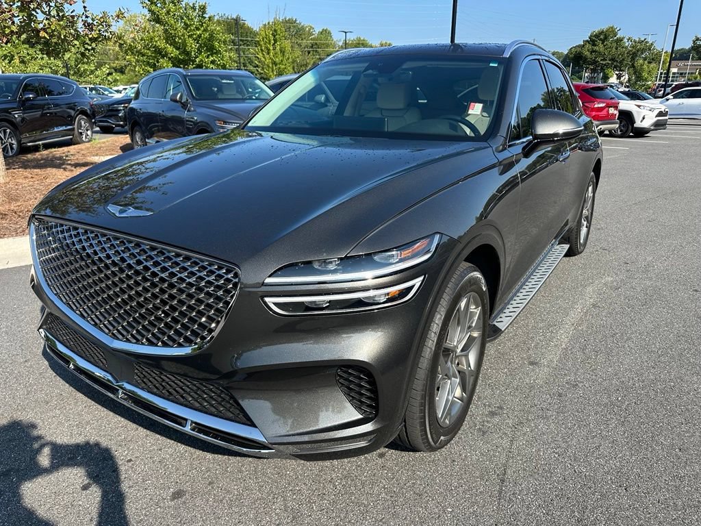 Used 2025 Genesis GV70 2.5T w/ Select Package AWD/4WD image 3