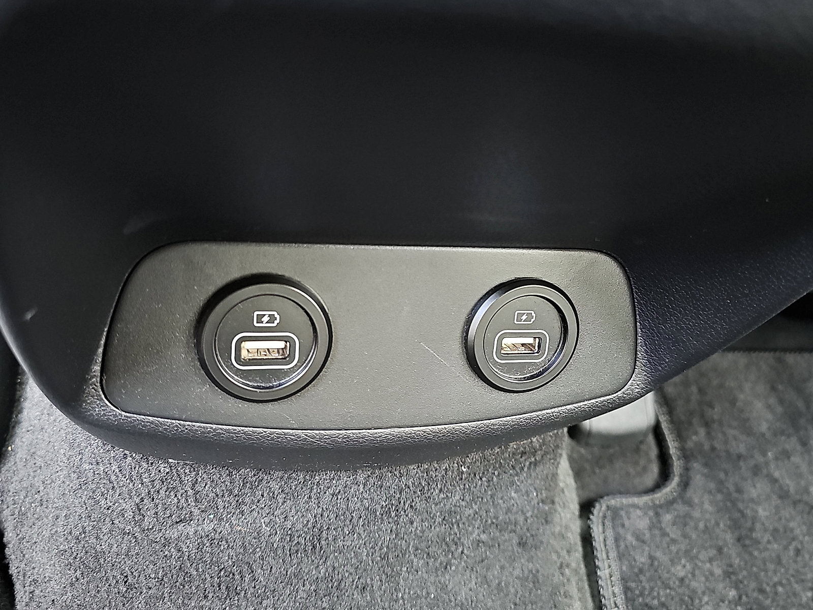 Used 2023 Hyundai Santa Fe SEL image 11