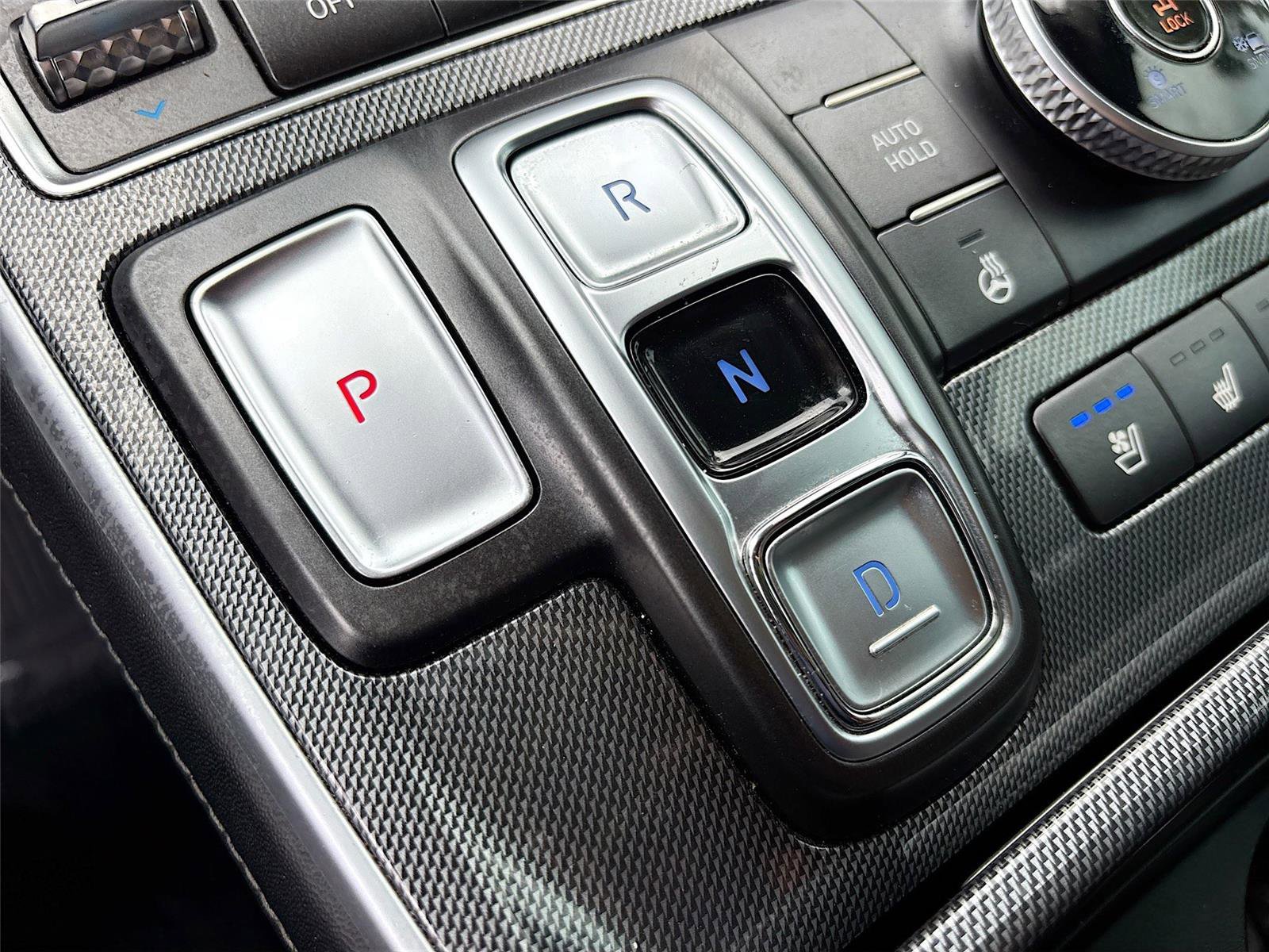 Used 2021 Hyundai Santa Fe Limited AWD/4WD image 17