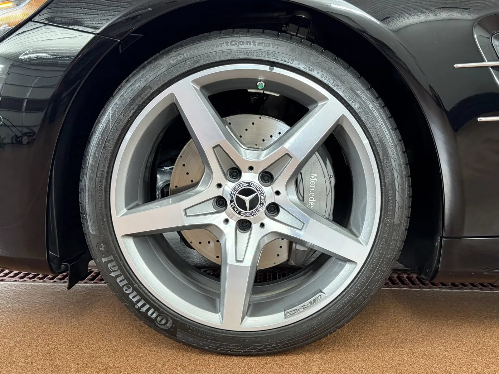 Used 2017 Mercedes-Benz SL 550 image 8