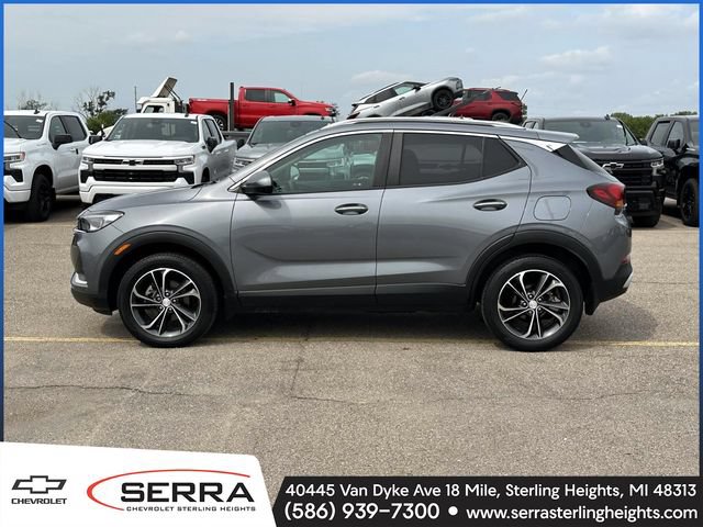 Used 2022 Buick Encore GX Select AWD/4WD image 2