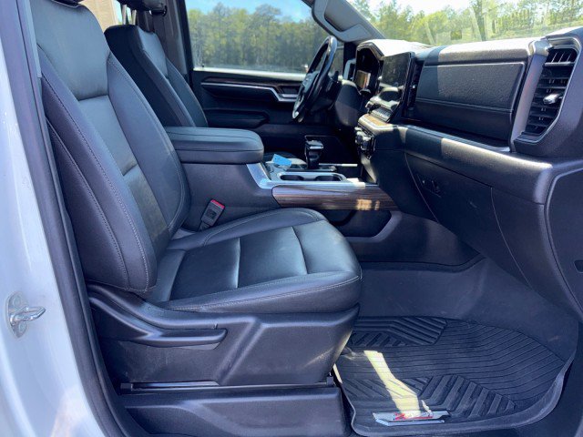 Used 2023 Chevrolet Silverado 1500 LT AWD/4WD image 8