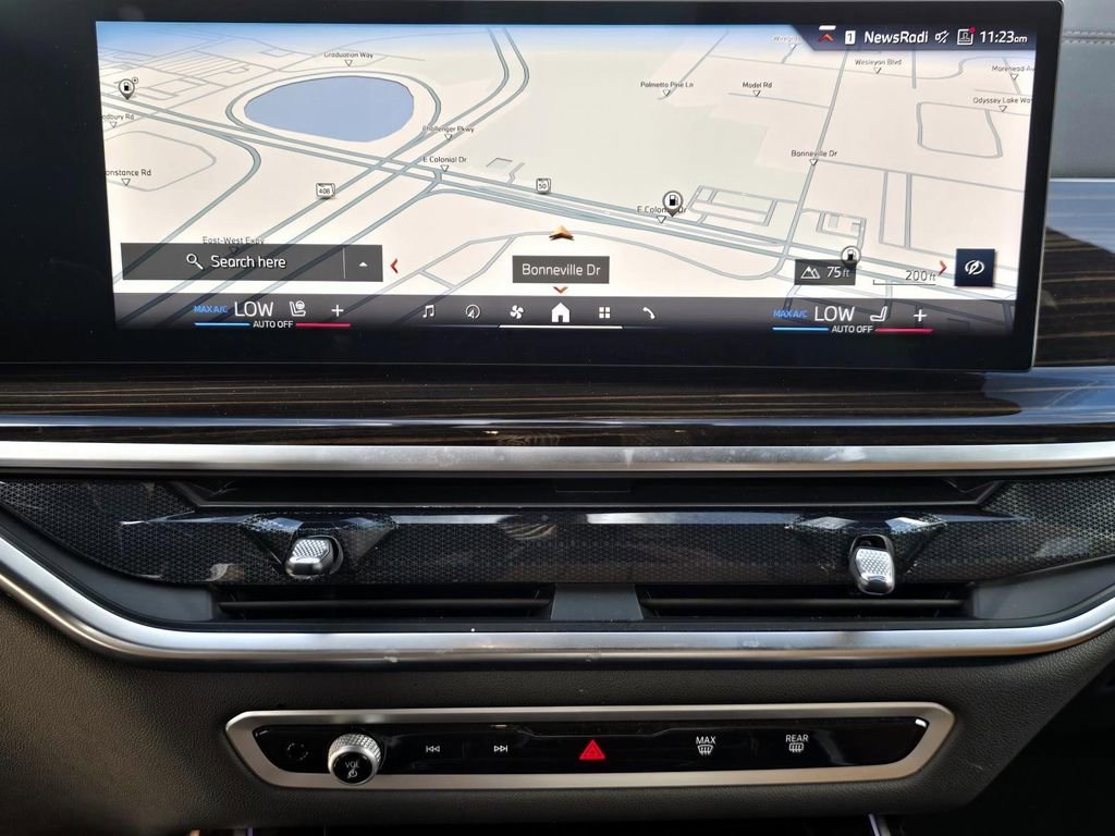 Used 2026 BMW X7 xDrive40i image 15