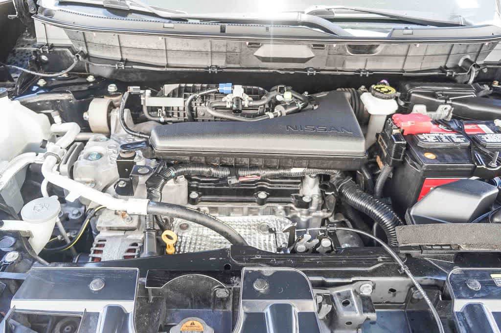 Used 2018 Nissan Rogue S AWD/4WD image 29