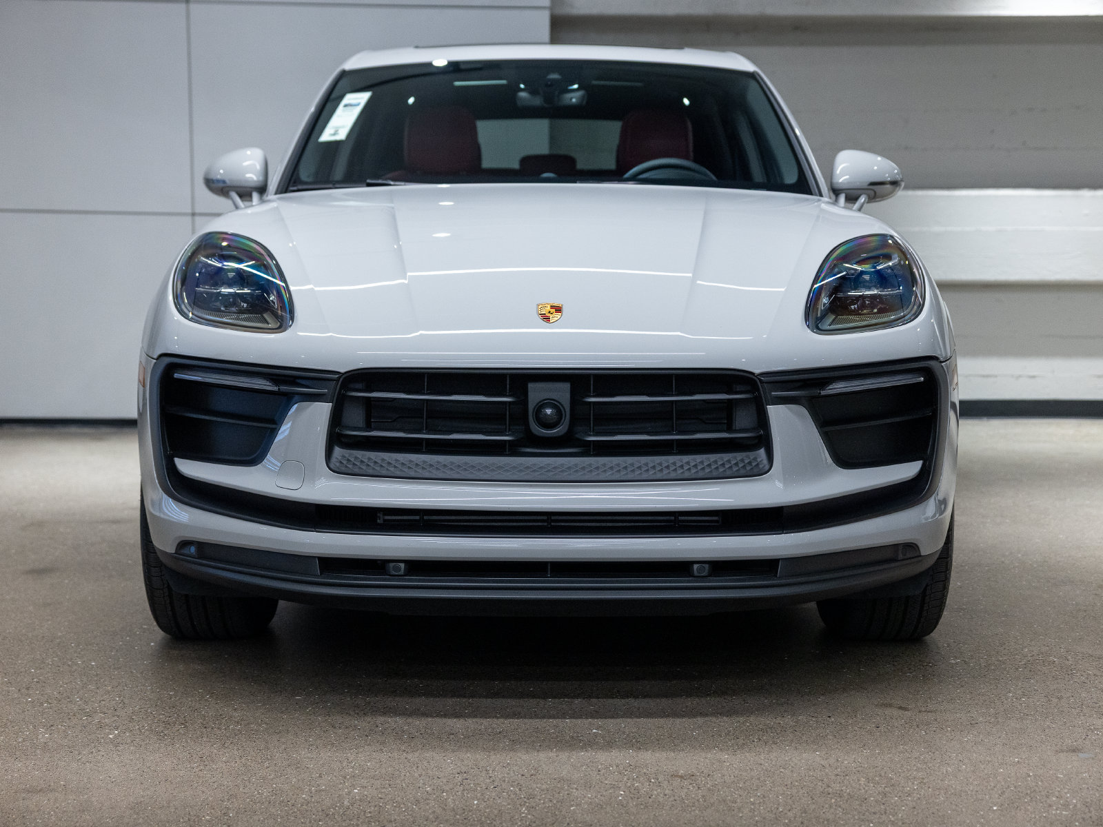 Certified 2026 Porsche Macan AWD/4WD image 11