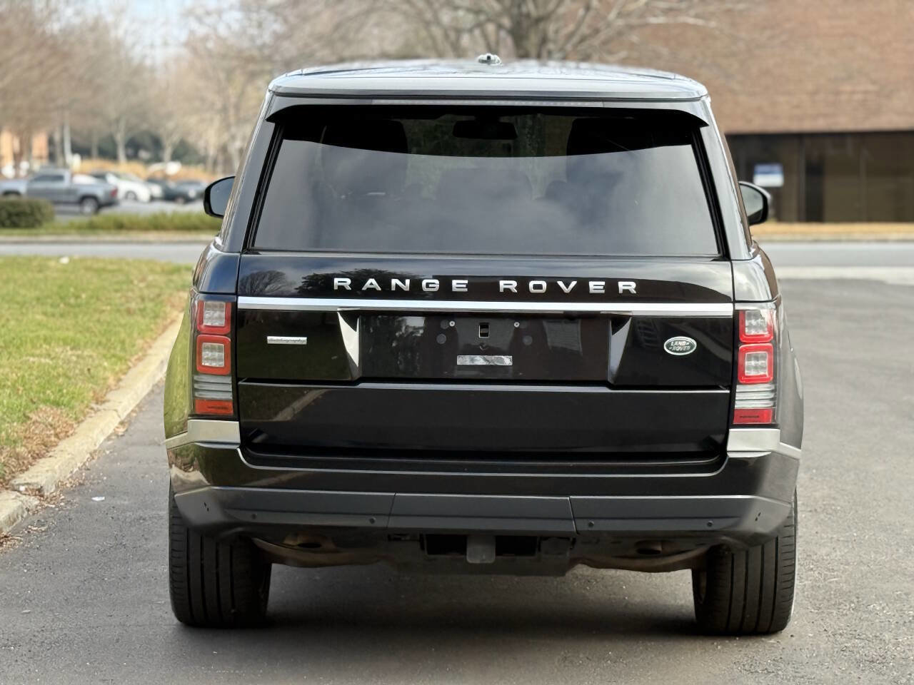 Used 2015 Land Rover Range Rover Autobiography image 6