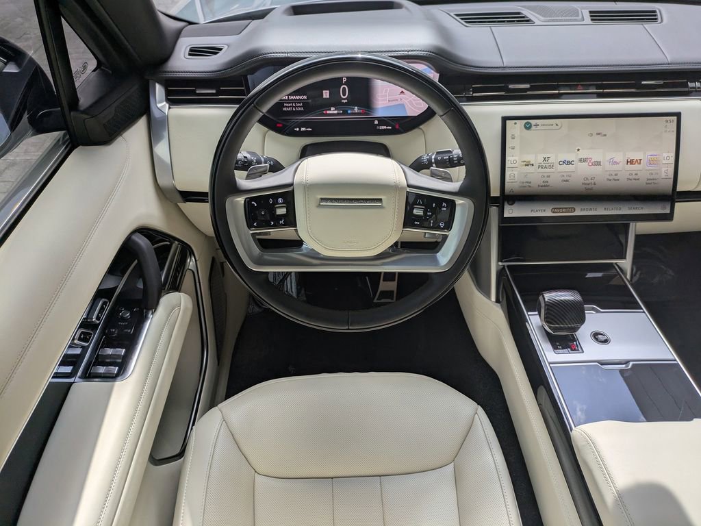 Used 2026 Land Rover Range Rover Long Wheelbase Autobiography AWD/4WD image 18