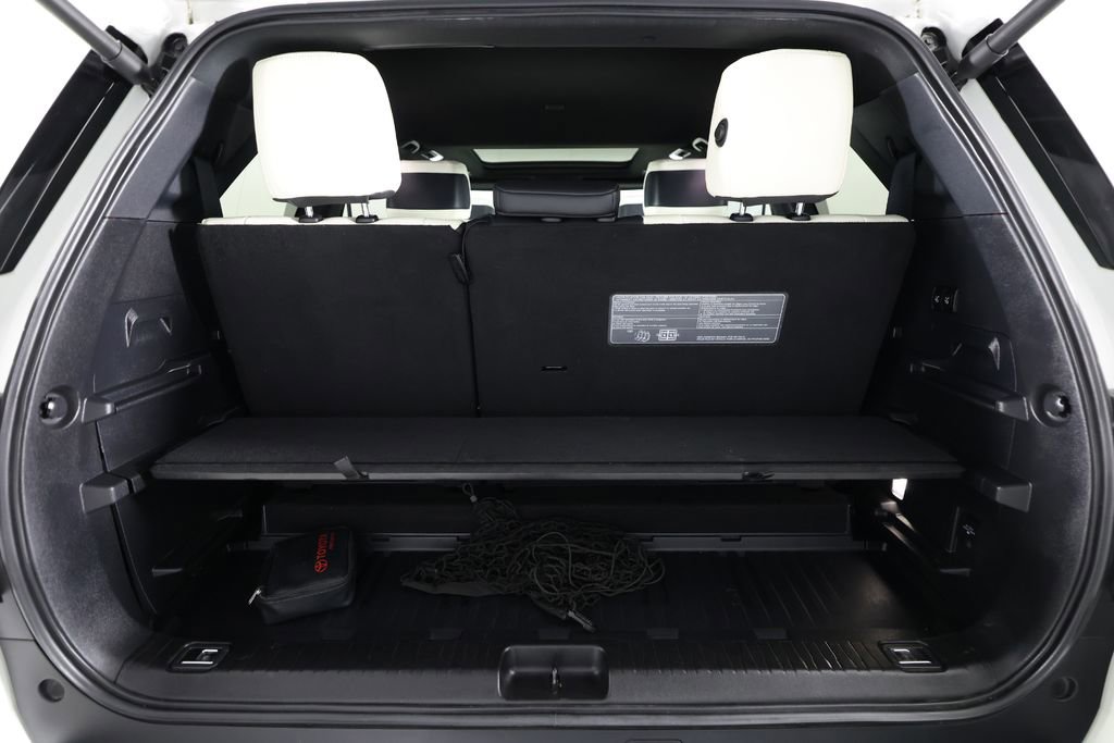 Used 2023 Toyota Sequoia Capstone image 15