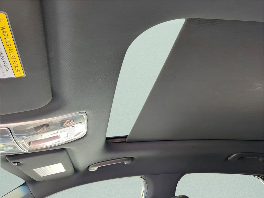 Used 2025 Genesis GV70 2.5T Sport Prestige w/ Sport Prestige Package image 16