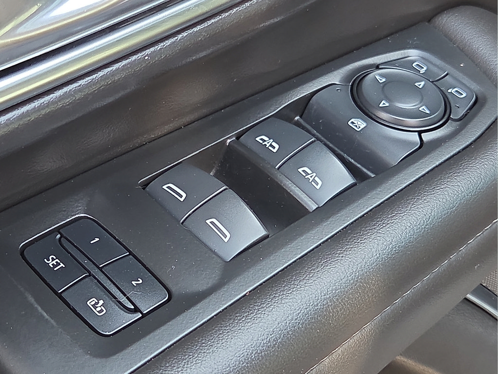 Used 2024 Chevrolet Tahoe LT RWD image 14
