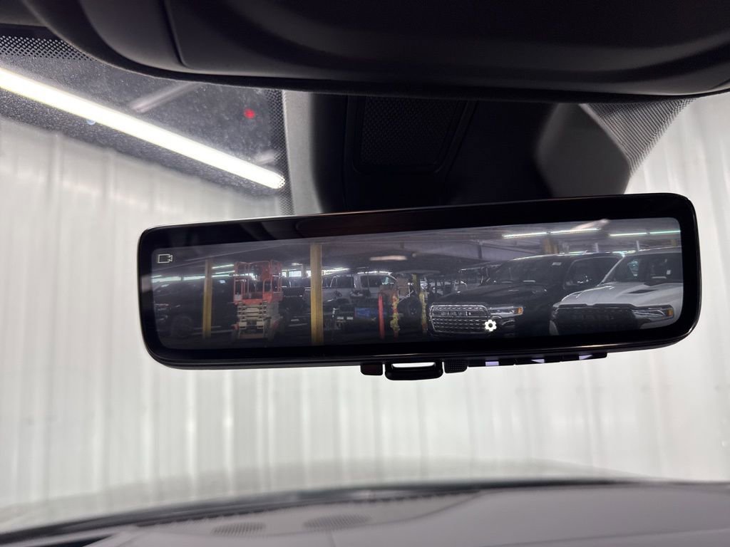 New 2026 Jeep Grand Cherokee Summit image 30