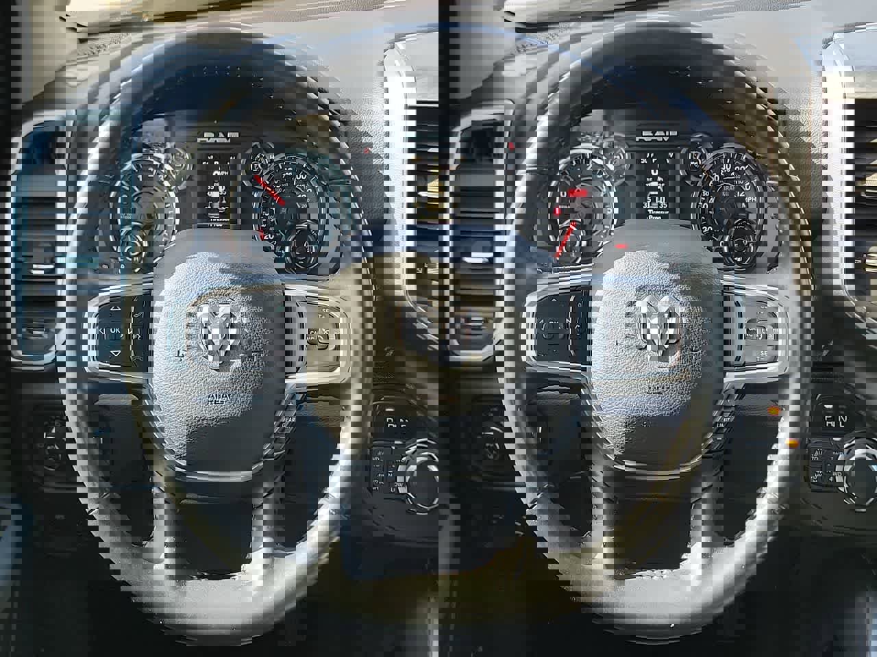 Used 2019 RAM 1500 Big Horn image 14