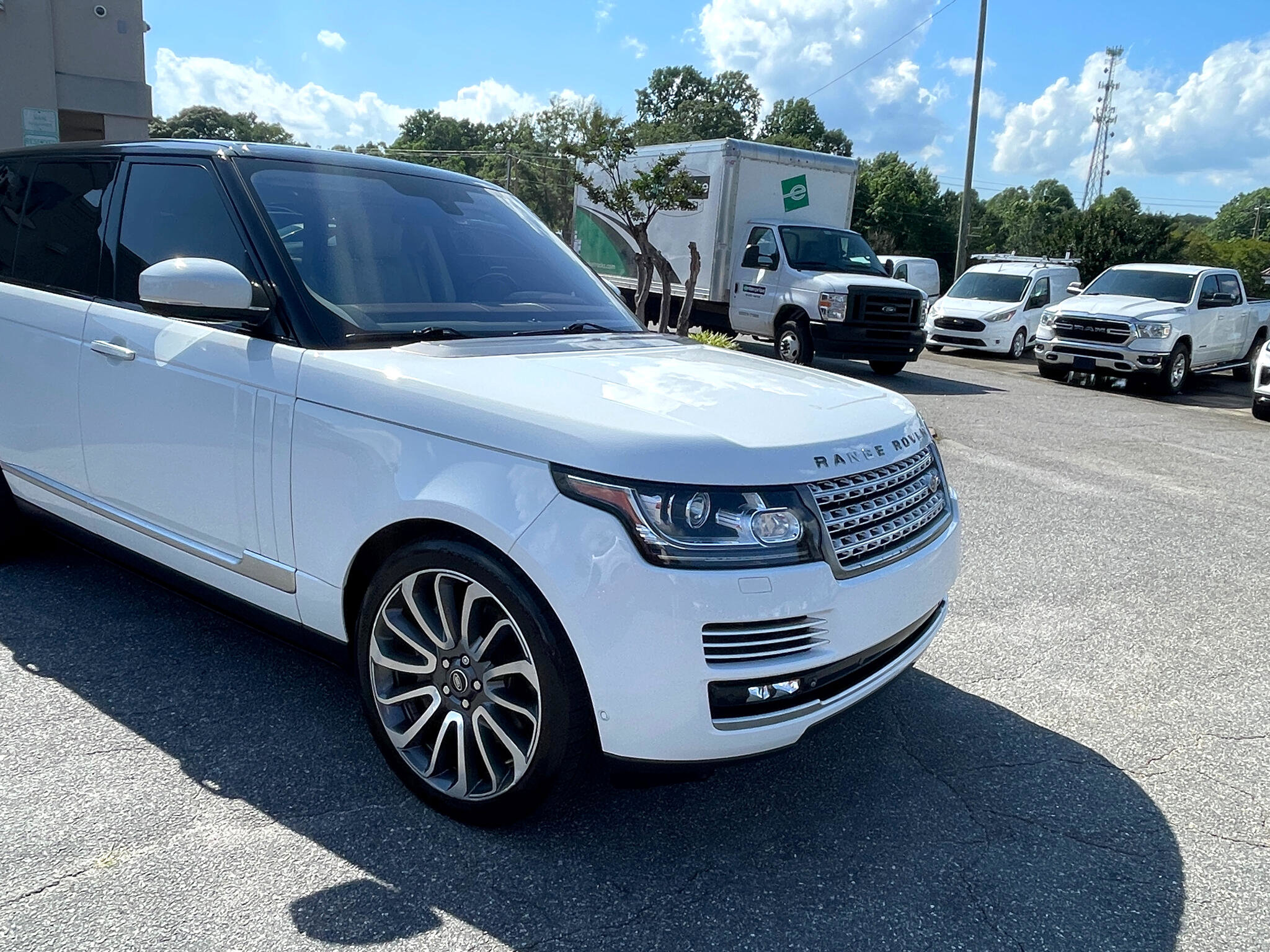 Used 2015 Land Rover Range Rover Autobiography image 9