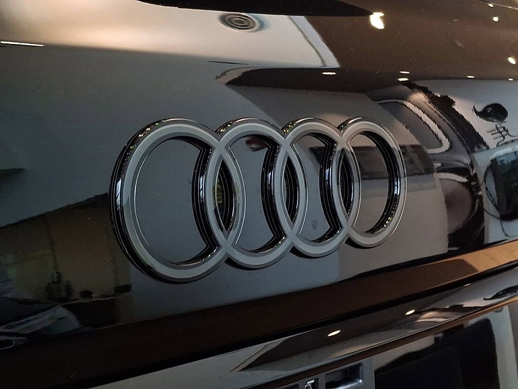 New 2026 Audi SQ7 Premium Plus AWD/4WD image 23