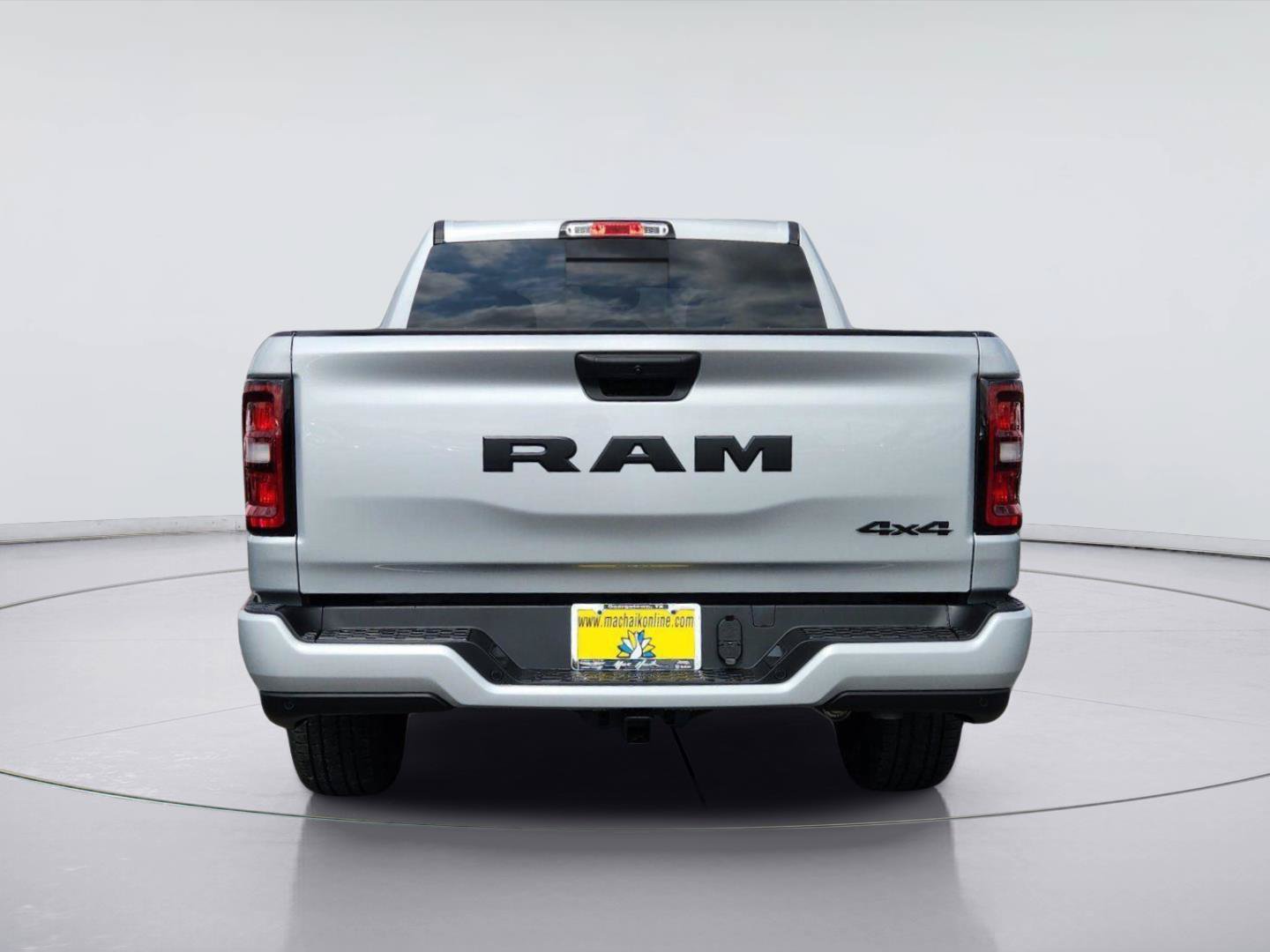 New 2026 RAM 1500 Express AWD/4WD image 4