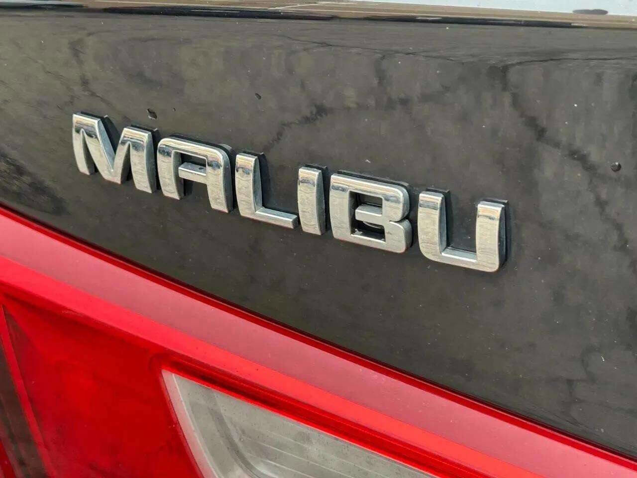 Used 2019 Chevrolet Malibu RS image 17