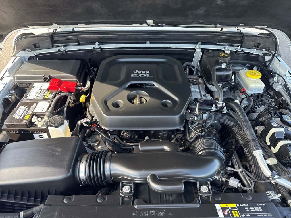 Used 2020 Jeep Wrangler Unlimited Sahara AWD/4WD image 10