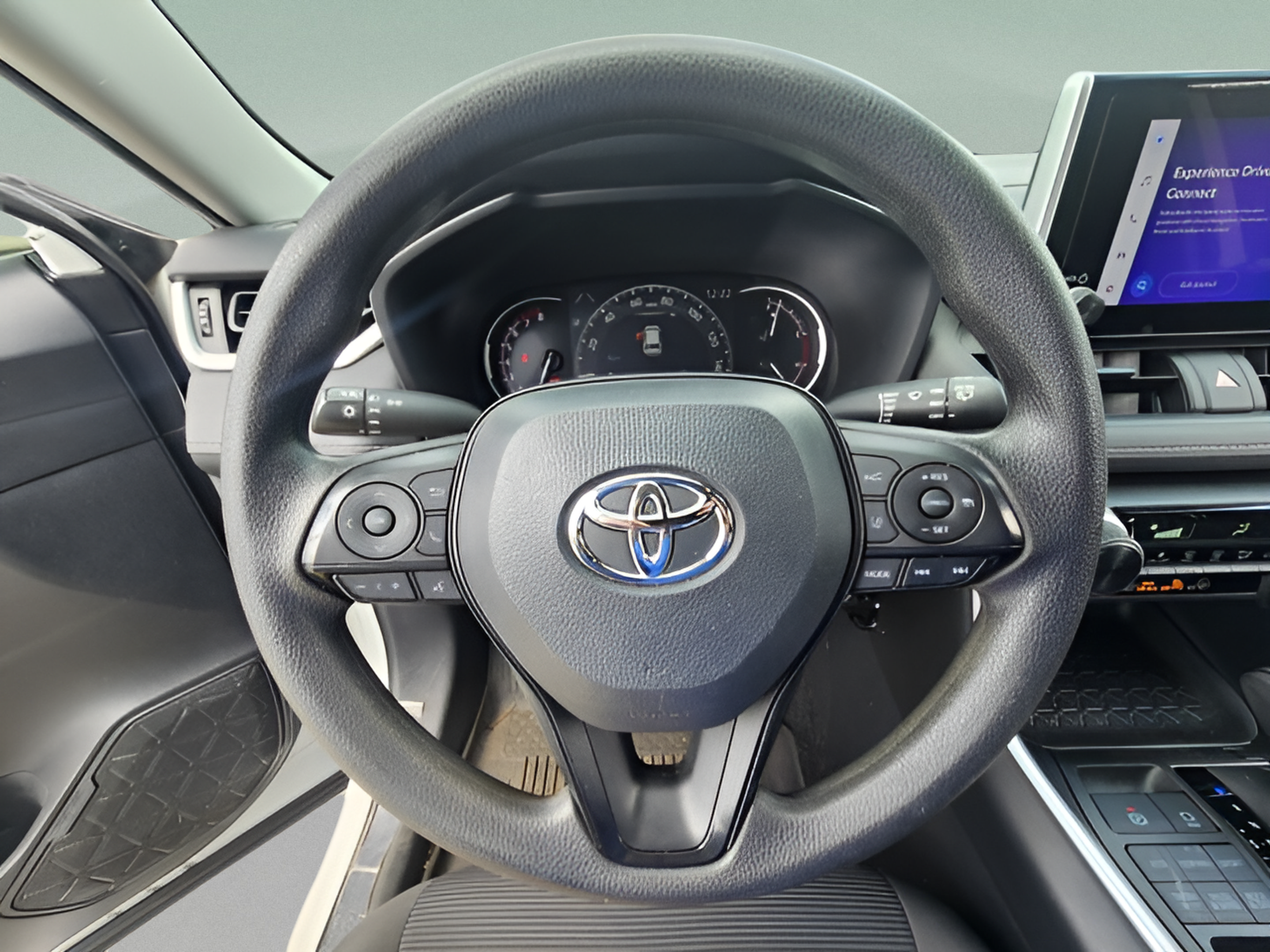 Used 2023 Toyota RAV4 LE AWD/4WD image 21