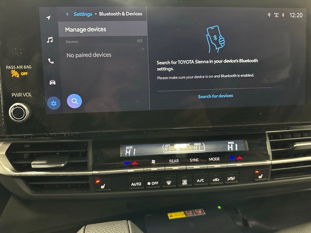 Used 2025 Toyota Sienna XSE image 29